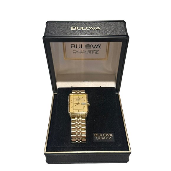 Vintage Men’s Bulova Quartz Gold Timepiece - Picture 1 of 7